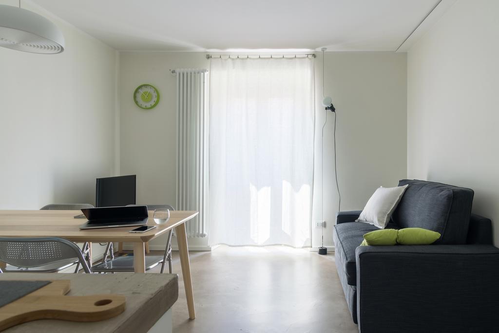 Palermo Flexyrent Apartment ميلان الغرفة الصورة